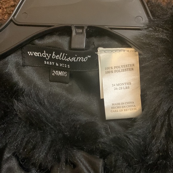 NWOT Infant FUR 2-piece set! - Picture 4 of 5